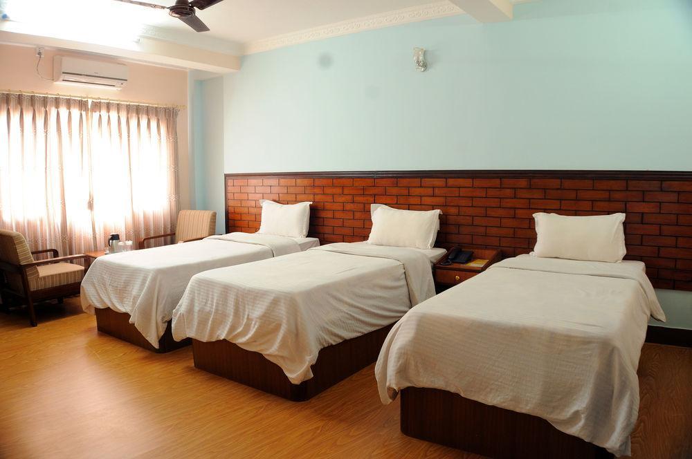 Hotel Brihaspati Kathmandu Exteriör bild