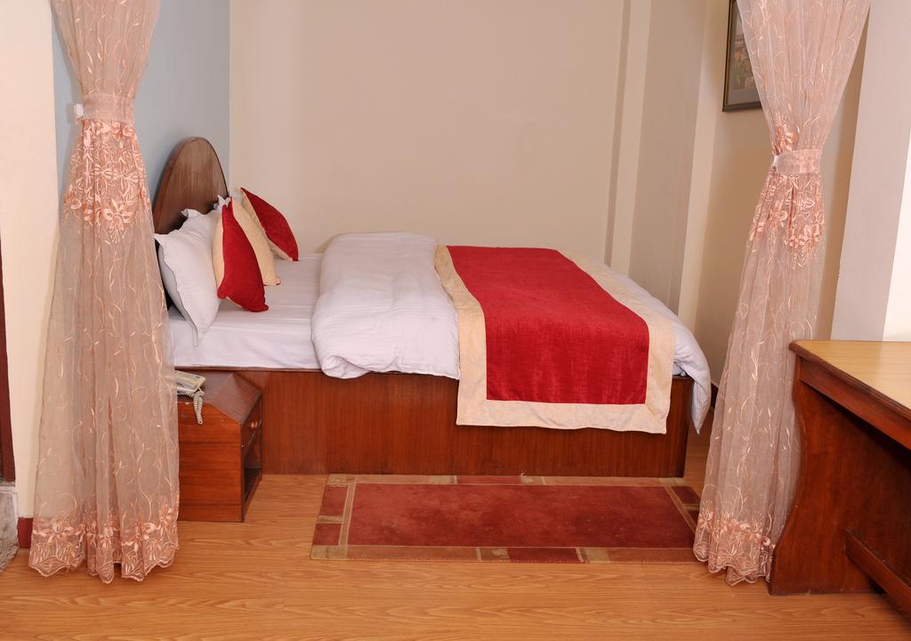 Hotel Brihaspati Kathmandu Exteriör bild