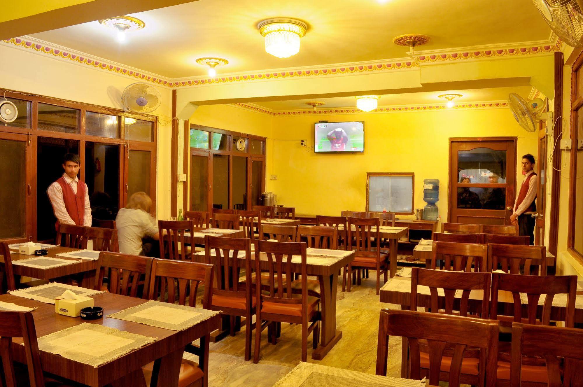 Hotel Brihaspati Kathmandu Exteriör bild