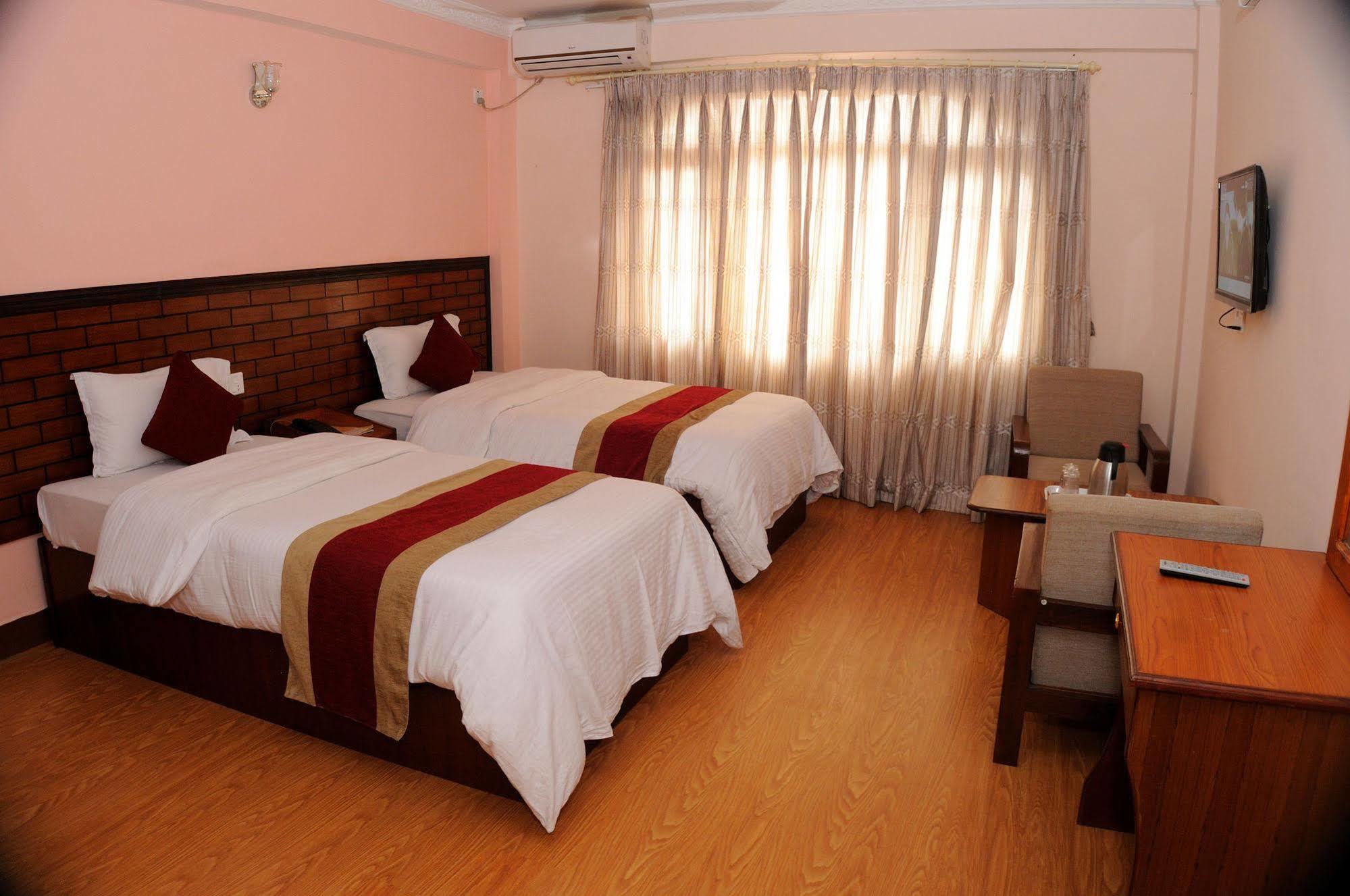 Hotel Brihaspati Kathmandu Exteriör bild