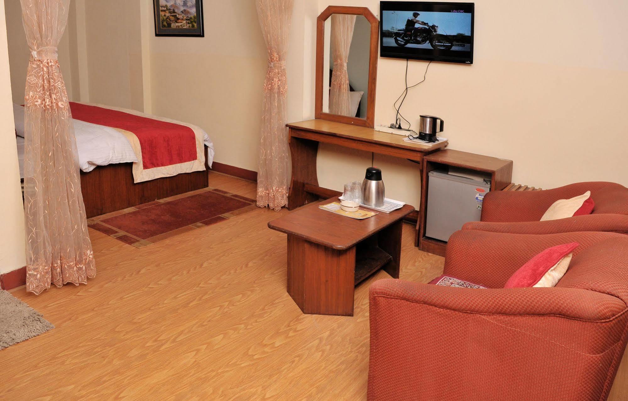 Hotel Brihaspati Kathmandu Exteriör bild
